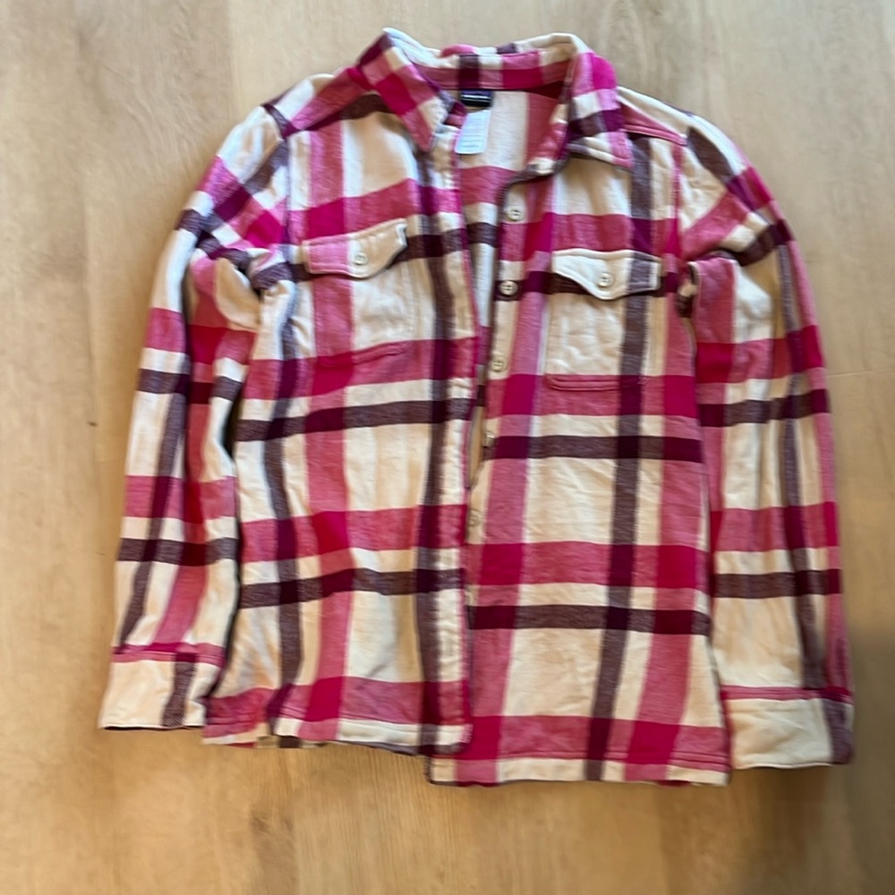 Patagonia flannel size 4